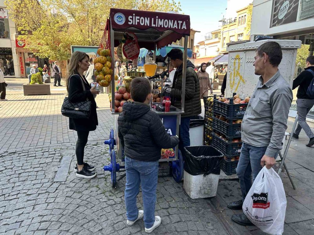 ’Sifon limonata’ ve nar suyu mevsim geçişlerinin gözdesi oluyor