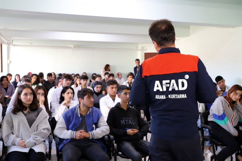 Afad’tan Film Sahnelerini Aratmayan Tatbikat