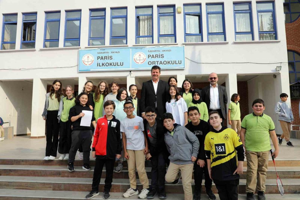 Belediye Başkanı Bir Anda Sınıfa Daldı, Sebebi İse Gönüllerde Taht Kurdu