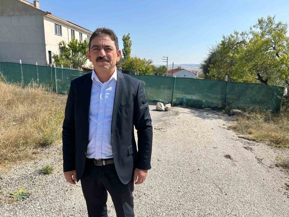 Bir Tarafında Yol Yok Diğer Tarafından Milyonluk Daireler