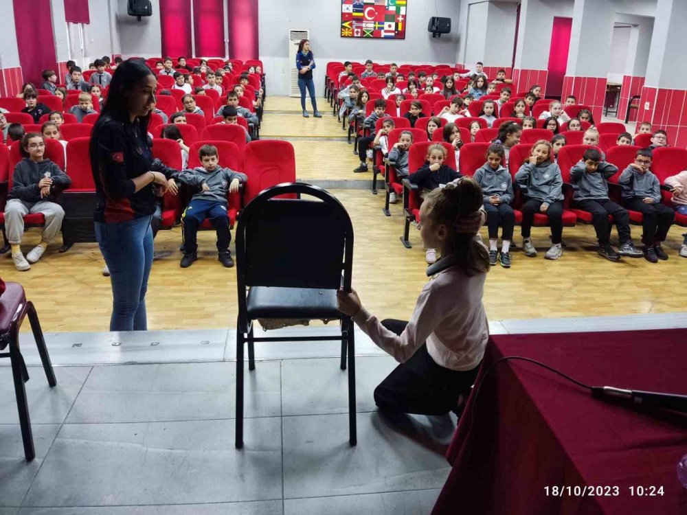 Öğrenci Ve Fabrika Çalışanlarına Afet Farkındalık Eğitimi