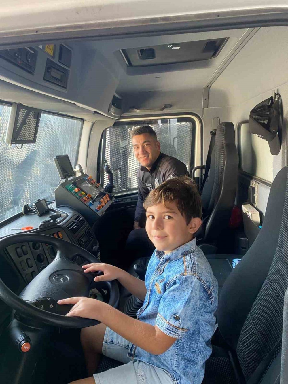 Şehit Polisin Oğluna Sürpriz Doğum Günü