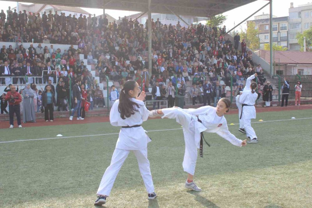 Osmaneli’de Cumhuriyetin 100’ncü Yılı Coşkuyla Kutlandı