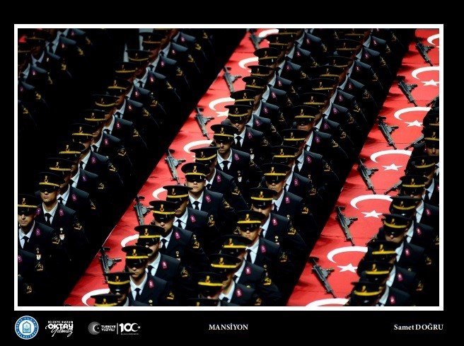 Fotoğraf Sanatçılarından ‘bayrak’ Resitali