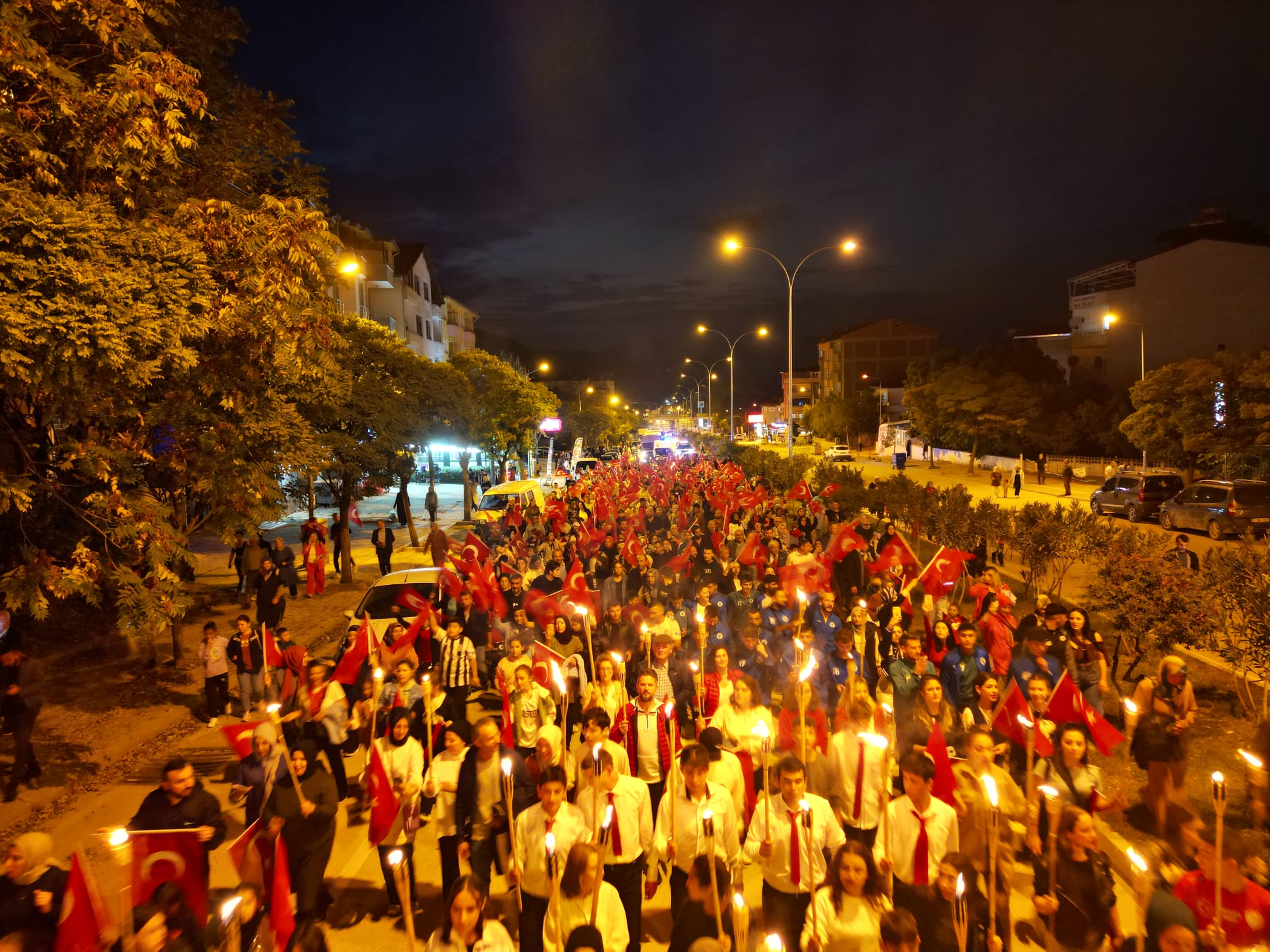 osmanelinde-coskulu-fener-alayi4.jpg