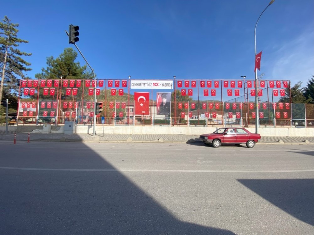 Cumhuriyet’in 100. Yılında 100 Bayrak Çalışması