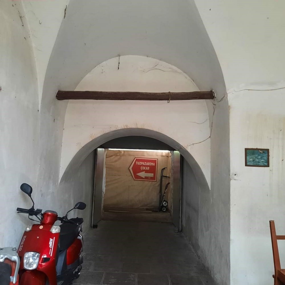Restorasyon Yılan Hikayesine Döndü