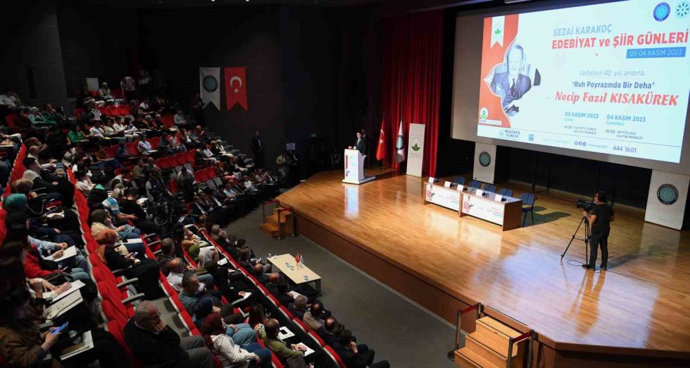 Necip Fazıl Kısakürek’in Hayatı Ve Eserleri Konuşuldu