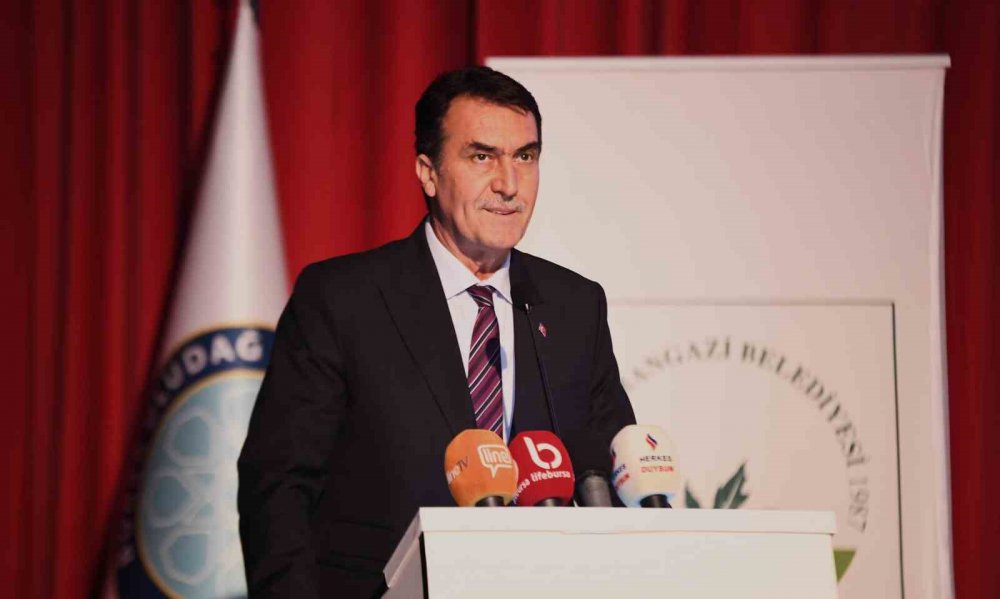 Necip Fazıl Kısakürek’in Hayatı Ve Eserleri Konuşuldu