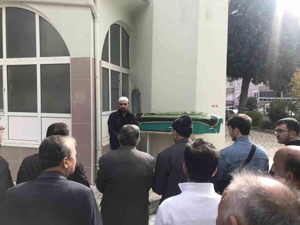 Duayen Muhtar Hayatını Kaybetti