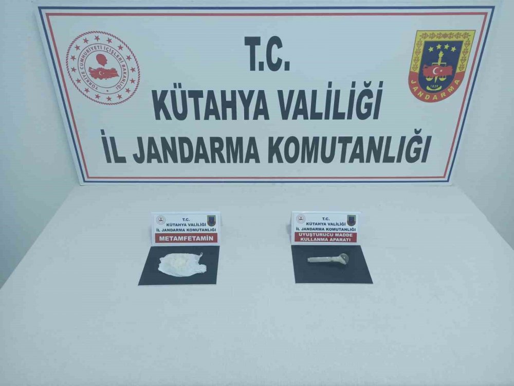 Şüpheli Araçta Uyuşturucu Ele Geçirildi
