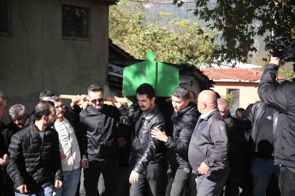Dişi çekilen 5 yaşındaki çocuk hayatını kaybetti