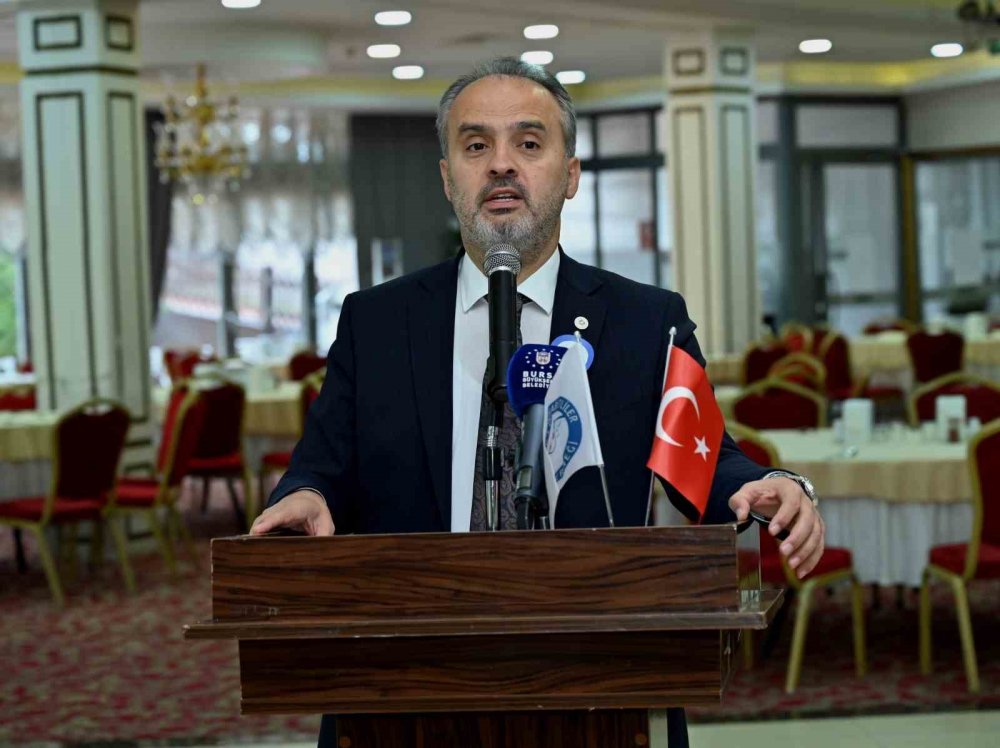 Mavi Balonlar Filistinli Çocuklar İçin Gökyüzüne Bırakıldı