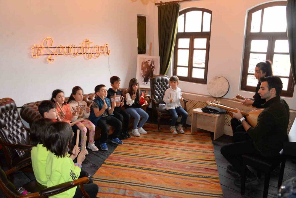 Bozüyük Belediyesi Ara Tatil Atölyeleri Renkli Görüntülere Sahne Oldu