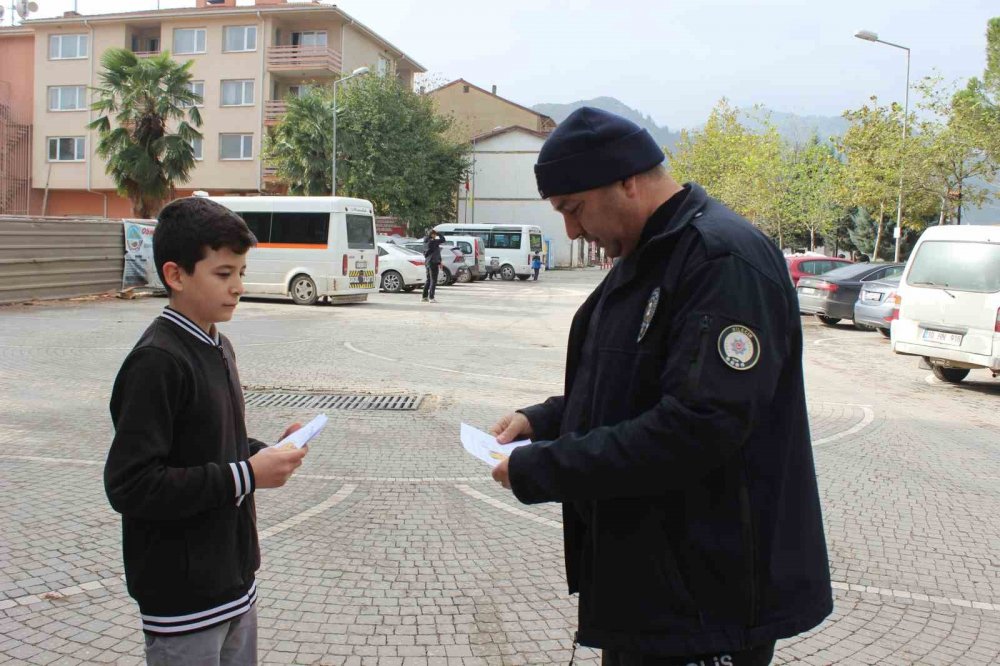 Çocuk Hakları Bildirgesini Okudular