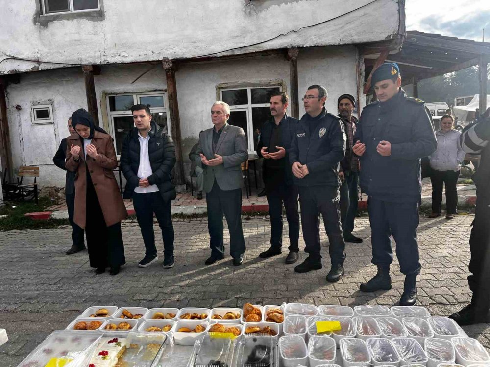 Dumlupınar’da Filistin İçin Hayır Çarşısı