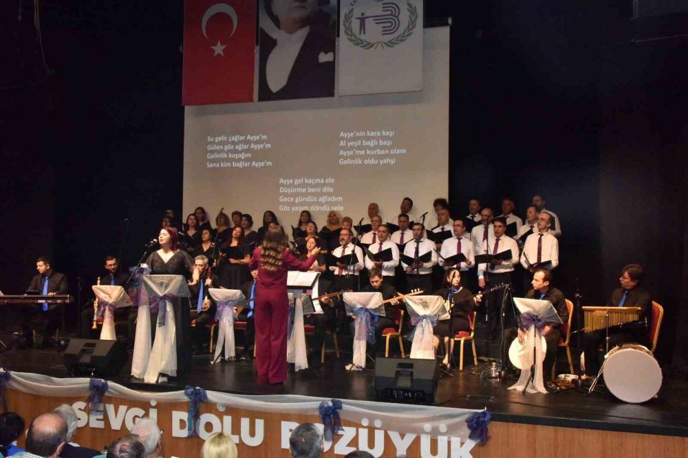 Bozüyük Belediyesi Türk Halk Müziği Korosu’ndan Konser