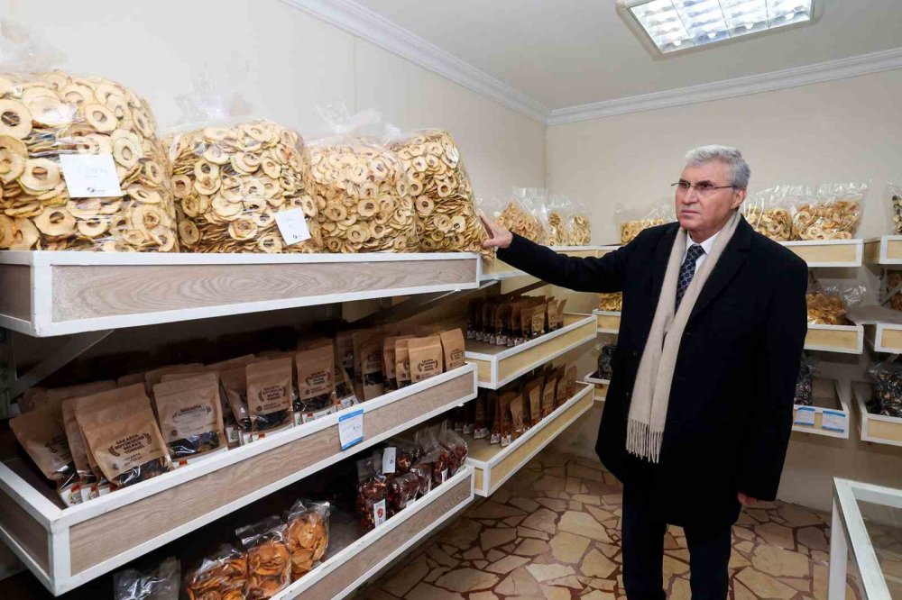 “10 Ton Kuru Meyve Ve Sebzeyi Vatandaşlarımızla Buluşturduk”