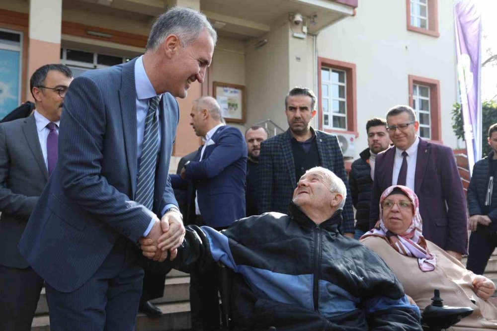11 Engelli Vatandaşa Akülü Araçları Teslim Edildi