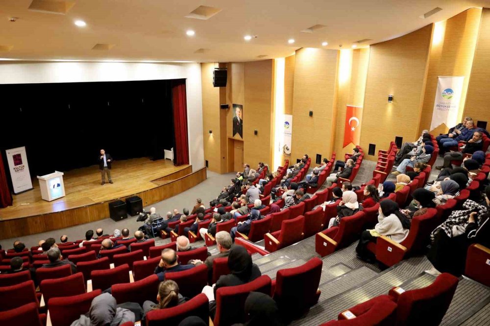Gazeteci Zafer Şahin’den Gençlere Sosyal Medya Uyarısı