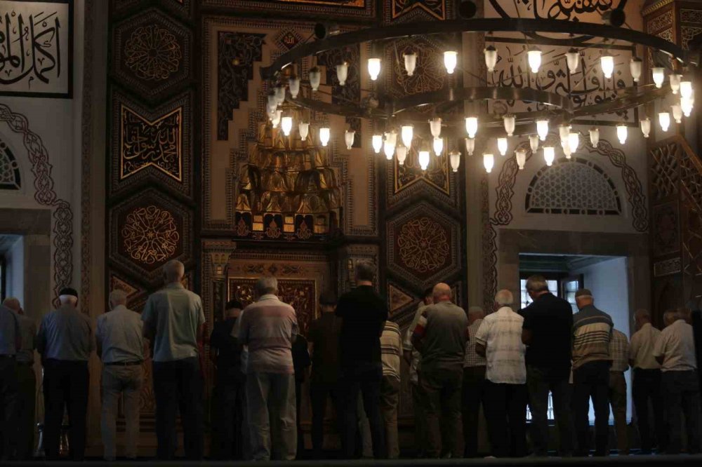 Türkiye’nin Her Yerinden Bu İmamı Dinlemeye Geliyorlar