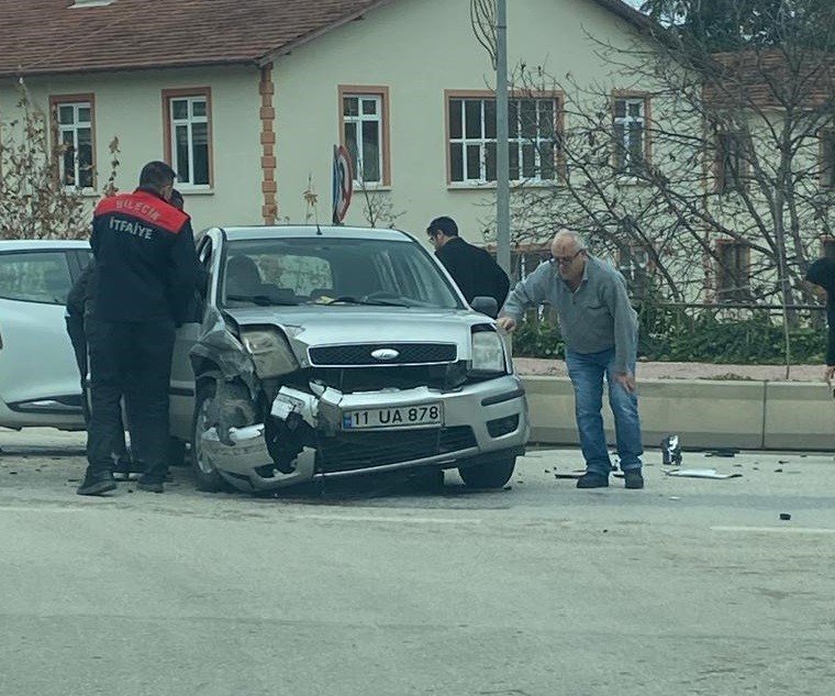 Bilecik’te Trafik Kazası: 3 Yaralı