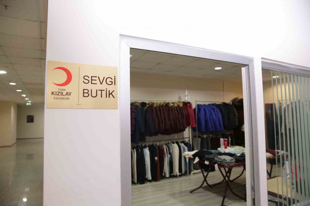 ’Kızılay Butik’  Öğrencilerin Hizmetine Açıldı