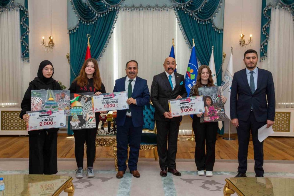 Filistin’de Yaşananlar Mısralara Döküldü