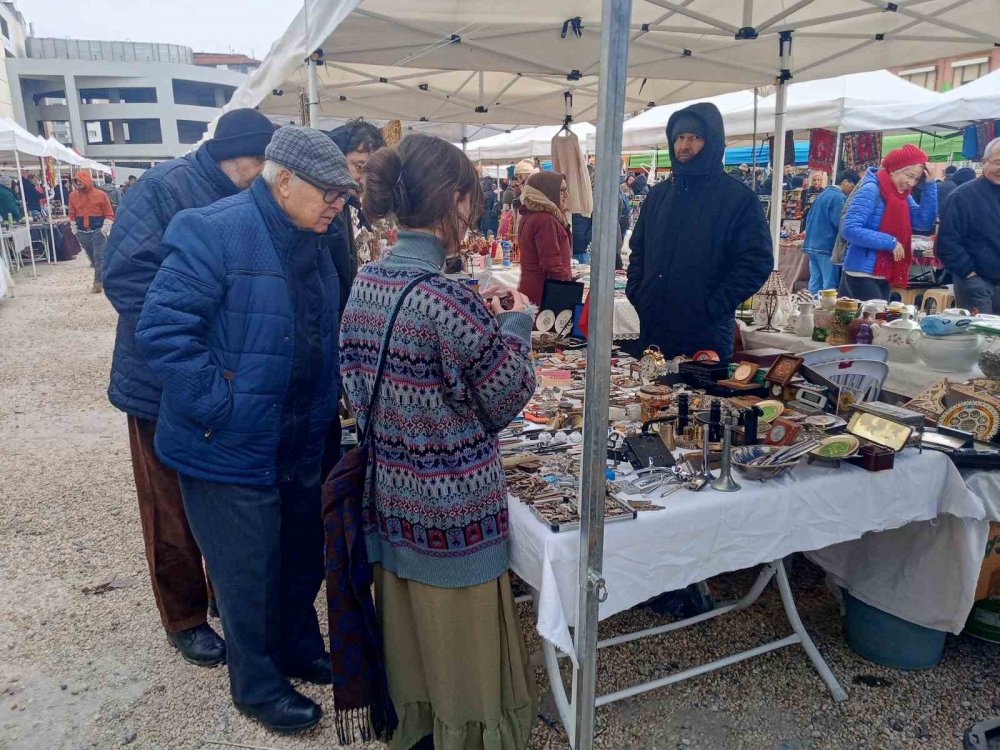 Antikacılardan Kapalı Pazar Yeri Talebi