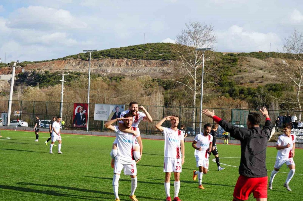 6 gollü Bilecikspor maçında ortalık karıştı!