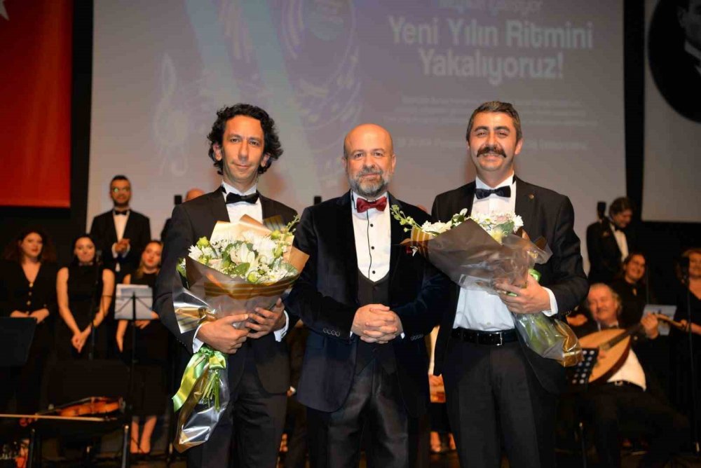 Doktorlar Korosu Sağlık İçin Söylüyor, Yeni Yılın Ritmini Yakalıyor