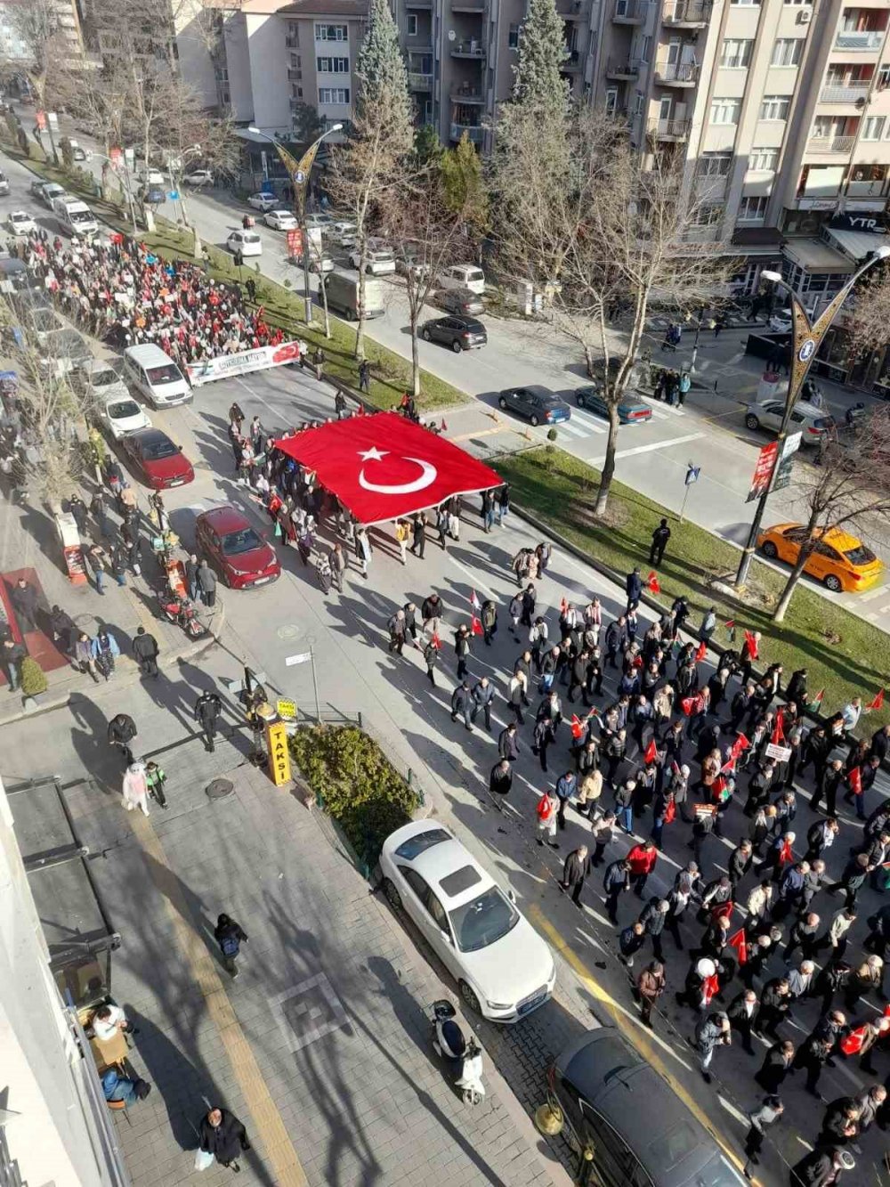 Şehitleri Anma Ve Filistin’e Destek Yürüyüşü
