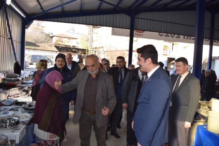 Gazze’ye Bağışlanacak Olan Hayır Çarşısı Kuruldu