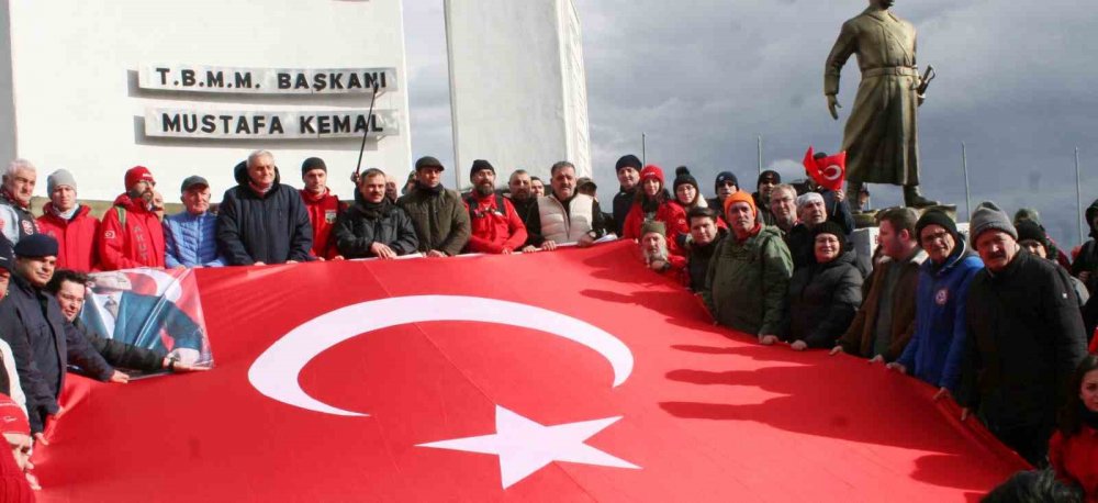 Bozüyük’te Metristepe Zaferi Ve Şehitleri Anma Yürüyüşü’nün 16’ncısı Yapıldı