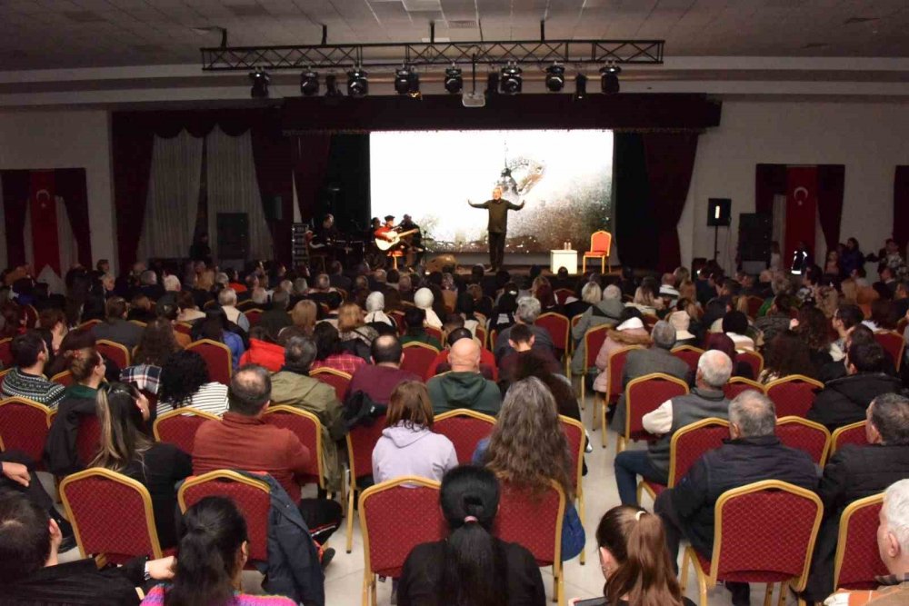 Bozüyük’te Sunay Akın Ve İlhan Şeşen’den Unutulmaz Bir Gece