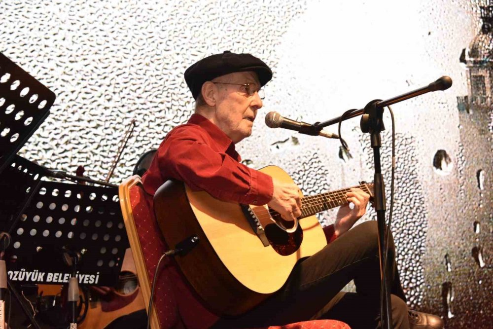 Bozüyük’te Sunay Akın Ve İlhan Şeşen’den Unutulmaz Bir Gece