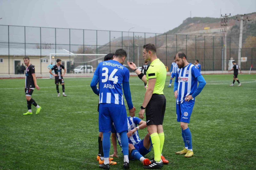 Maç Sonu Taraftarlara El Hareketi Yapınca Ortalık Karıştı