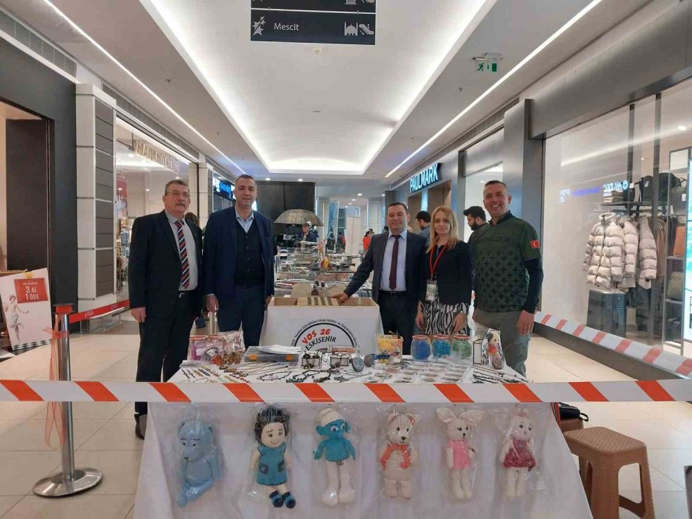 16 Ayrı Hobi Dalına Ait Materyaller Sergilendi