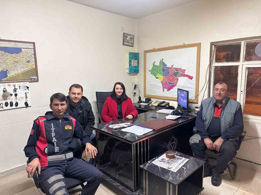 Başkan Tekin, Yoğun Kar Yağışına Karşı Tedbirleri Elden Bırakmadı