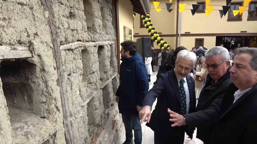 150 Yıllık ’arı Evi’ Yapılan Restorasyonla Hayat Buldu