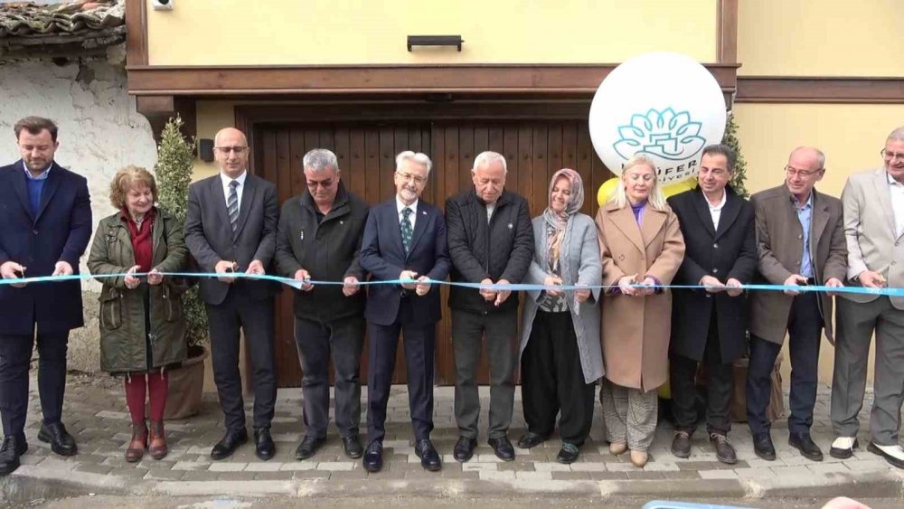 150 Yıllık ’arı Evi’ Yapılan Restorasyonla Hayat Buldu