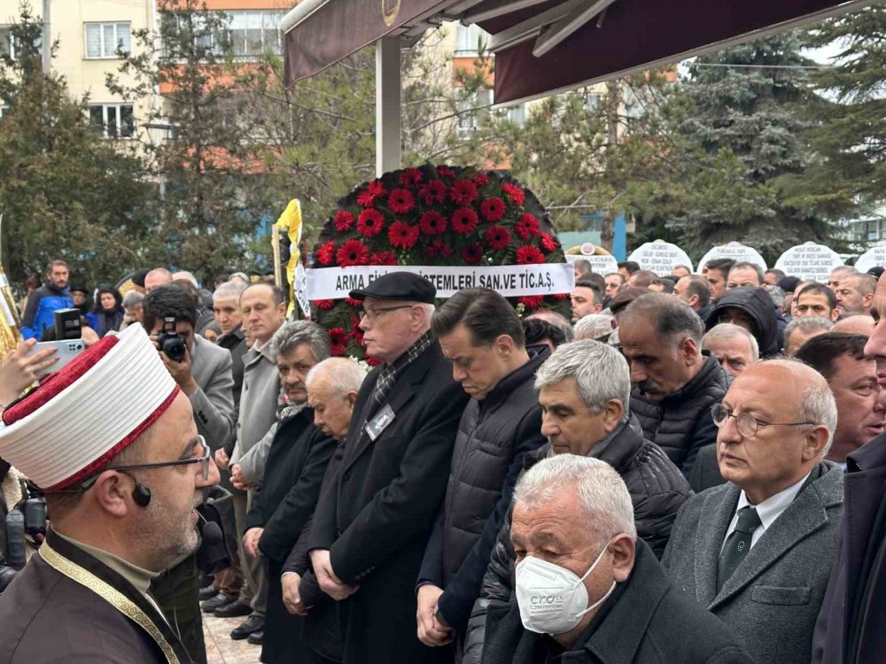 Aynur Özaydemir’in Cenaze Törenine Yoğun Katılım
