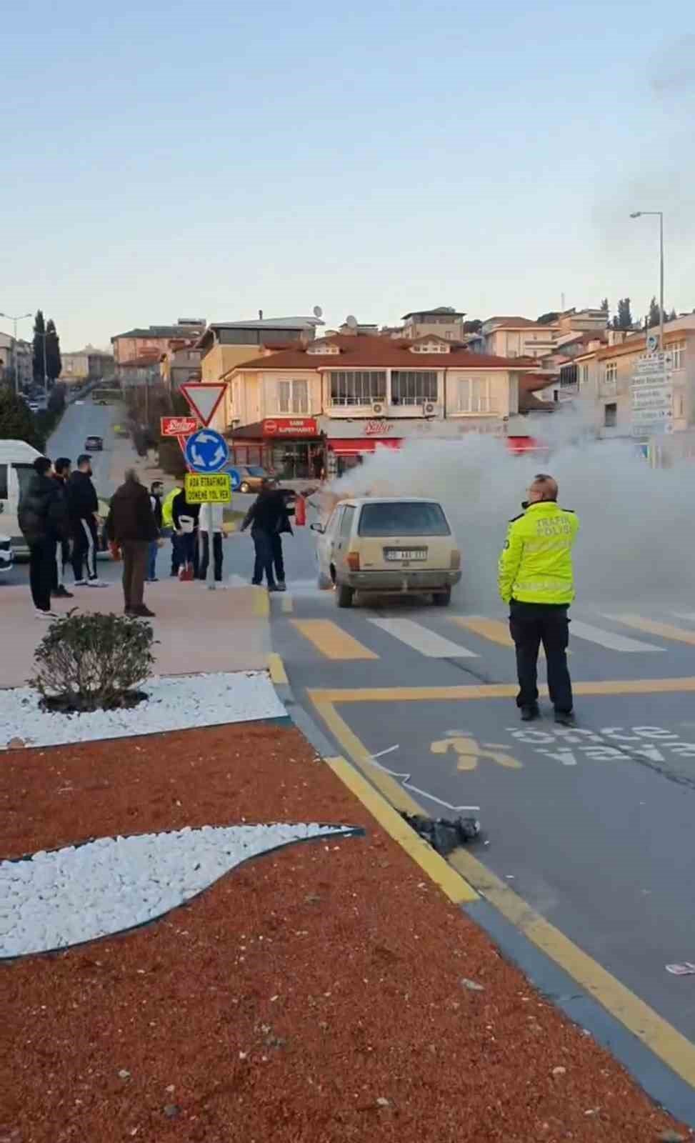 Seyir Halindeki Tofaş Alevlere Teslim Oldu