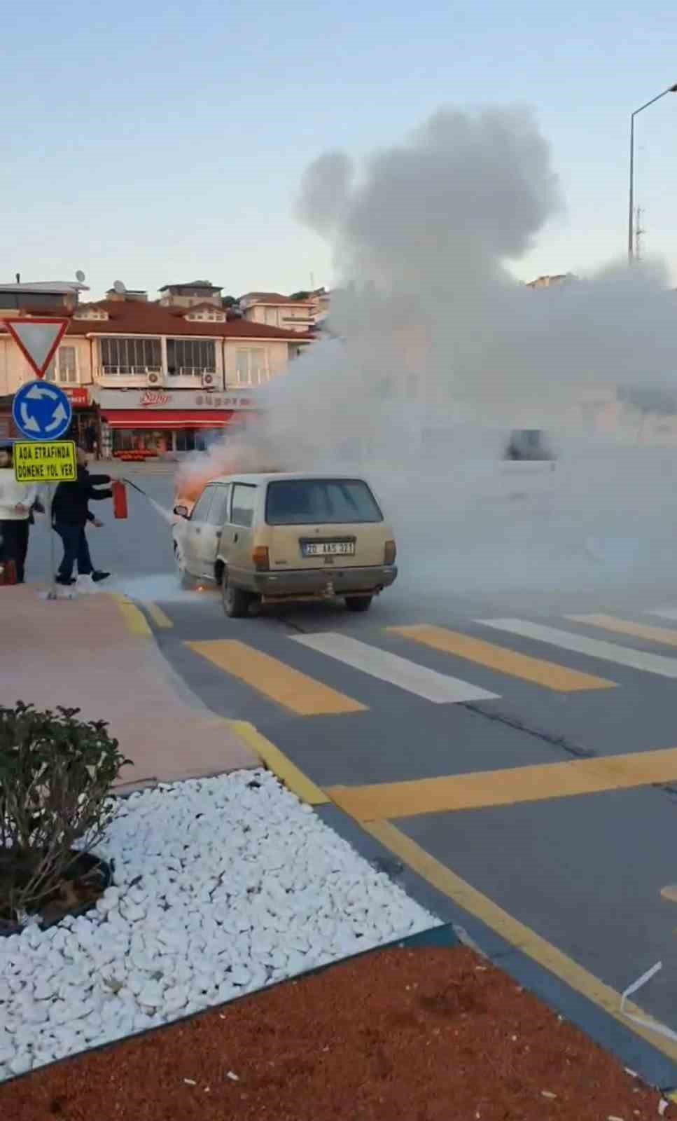 Seyir Halindeki Tofaş Alevlere Teslim Oldu