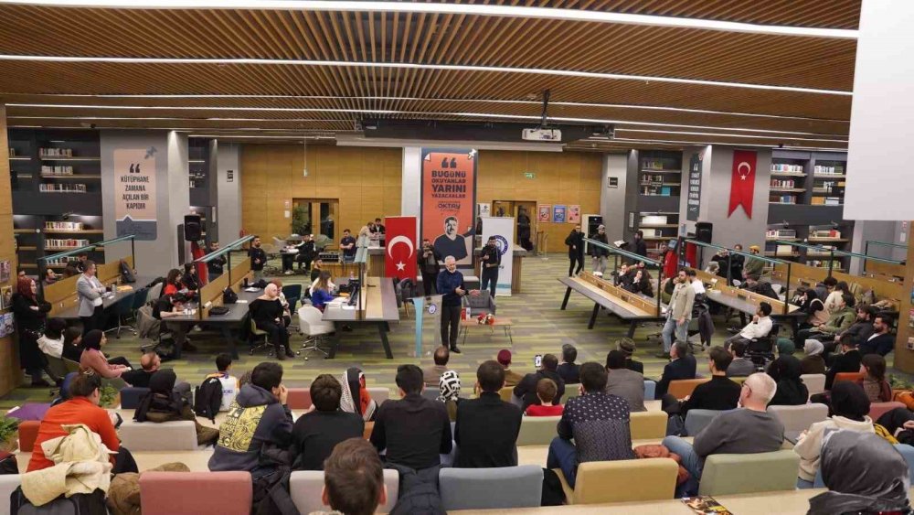 Dünyaca Ünlü Yazarlar Okurlarıyla Buluştu