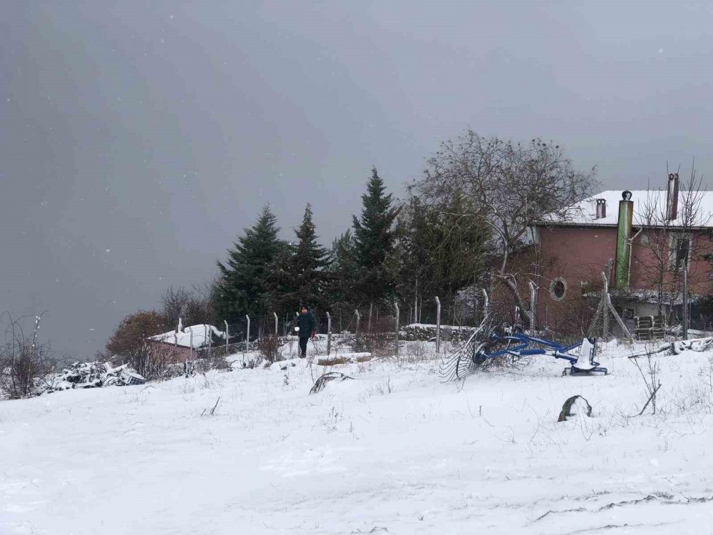 Osmaneli İlçesi’nde Kar 20 Santimetreye Ulaştı