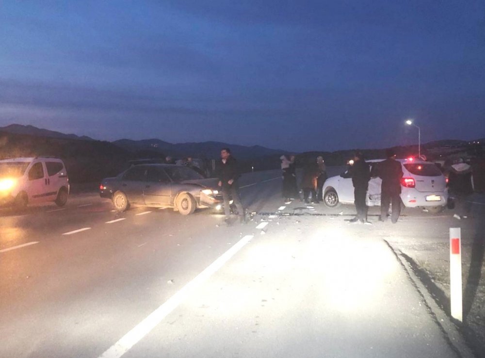Karayolunda Trafik Kazası: 7 Yaralı