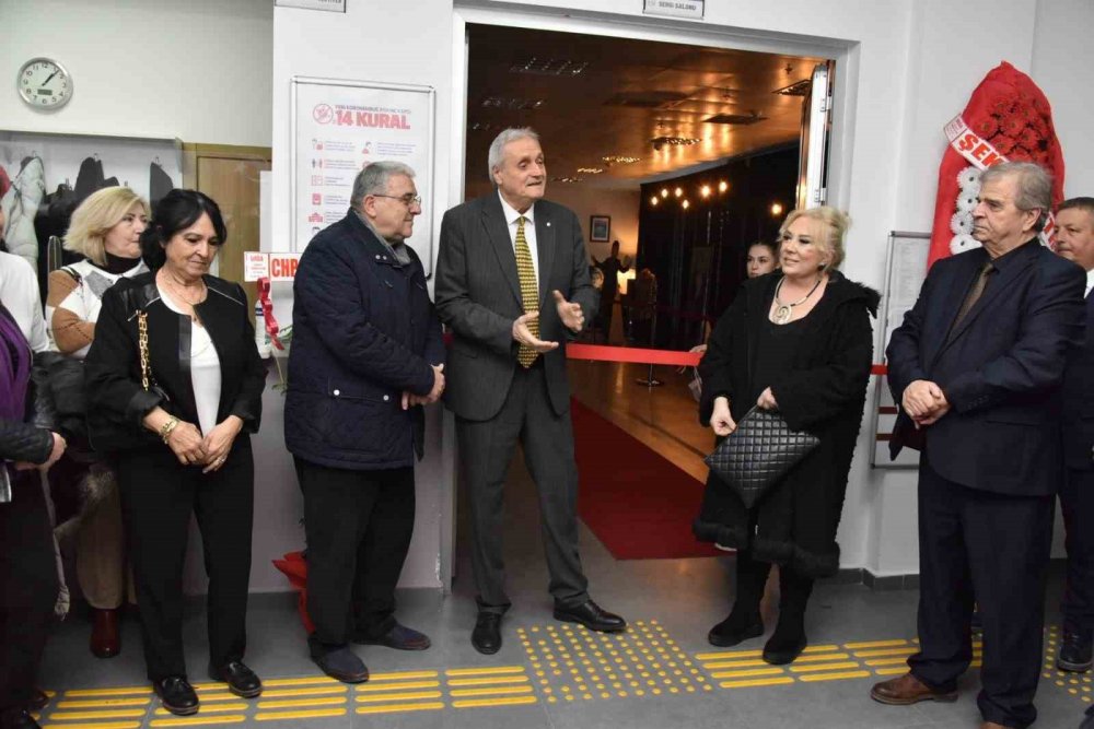 Bozüyük’te Zeki Müren Ve Şükrü Tunar Sergisi Törenle Açıldı