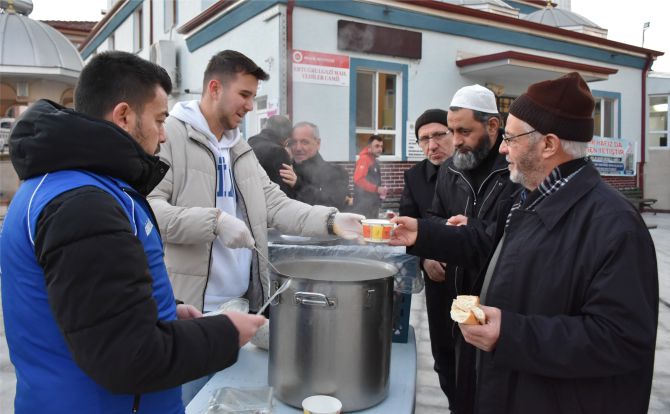 deprem-sehitleri-icin-dua-edildi4.jpg