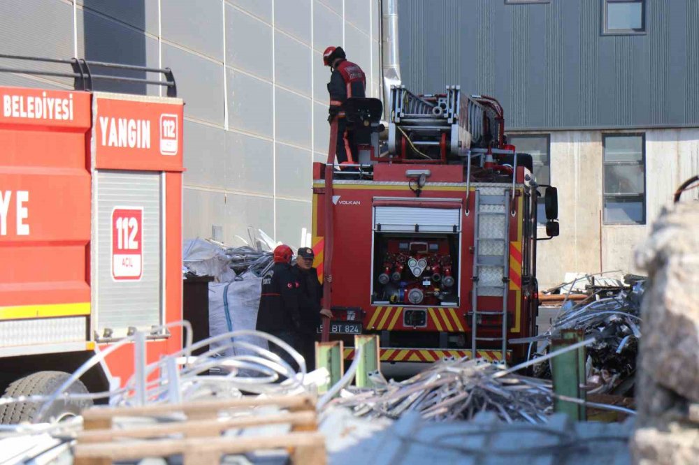 Orman Ürünlerinin Üretildiği Fabrikanın Silo Bölümünde Yangın